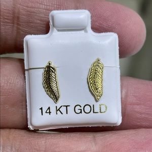 Solid Gold 14Karat Leaves  Stud  Earring